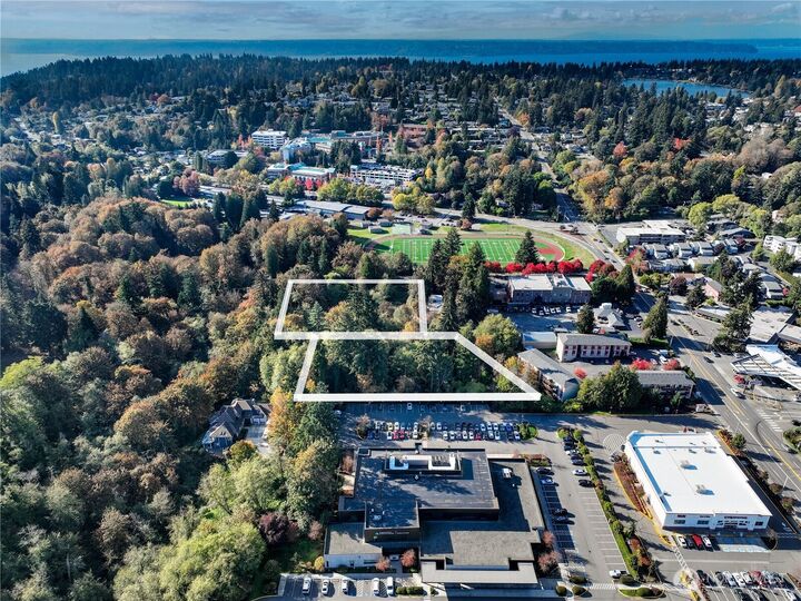 Property Photo:  16504  3rd Avenue SW  WA 98166 