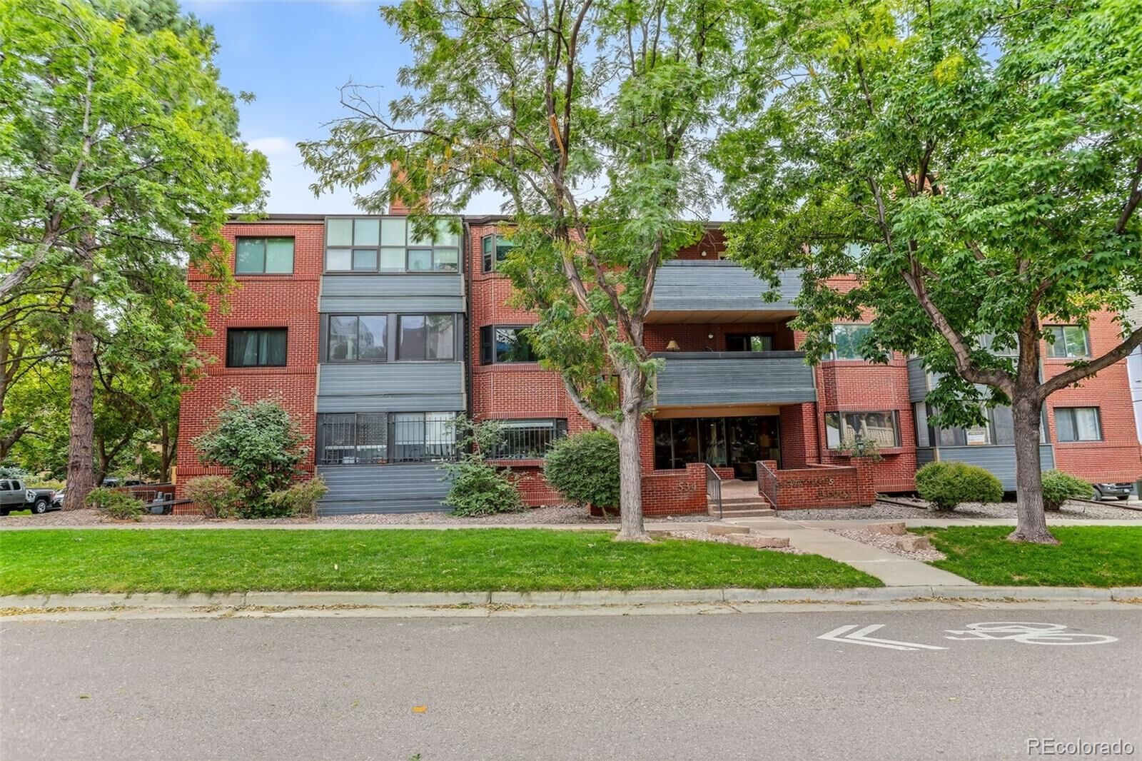 Property Photo:  534 E 7th Avenue 306  CO 80203 