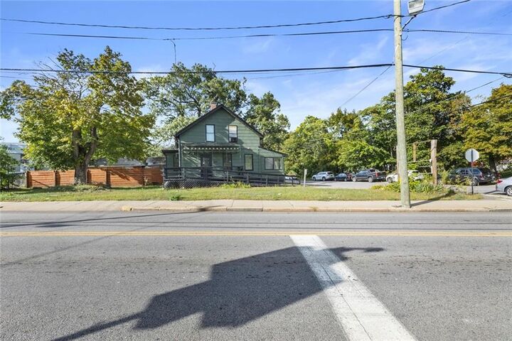 533 Weeden Street  Pawtucket RI 02860 photo