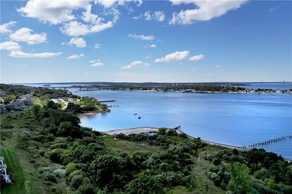 Property Photo:  169 Leeshore Lane  RI 02878 