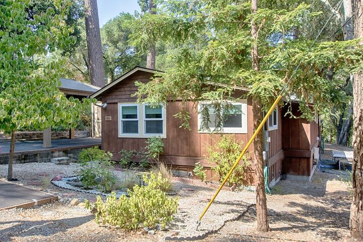 Property Photo:  40 Pine Avenue  CA 95041 