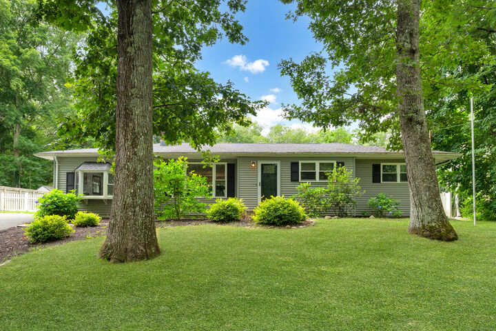 90 Cedar Hill Road  Guilford CT 06437 photo