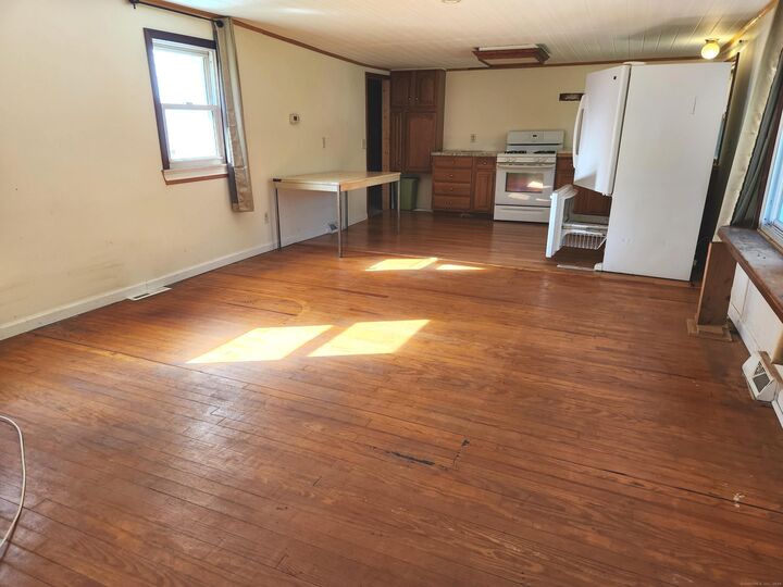 Property Photo:  173 Elm Hill Road  CT 06066 