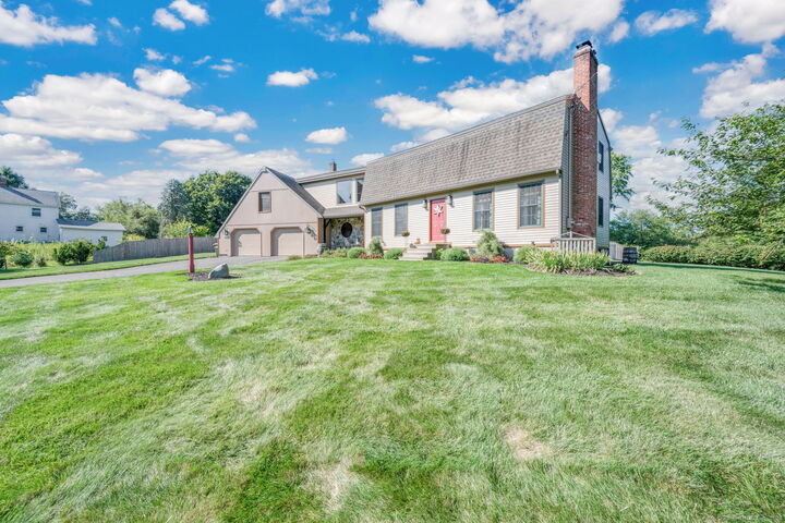 Property Photo: 922 Flanders Road CT 06489