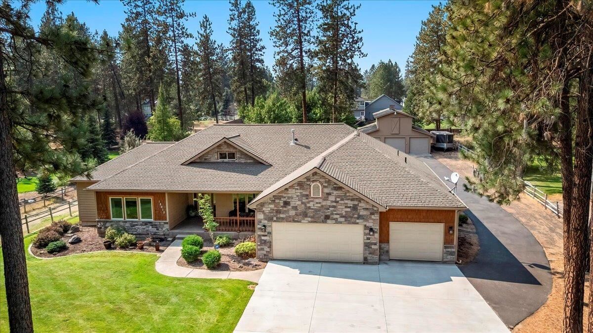 Property Photo: 18015 N Ranchette Rd WA 99005