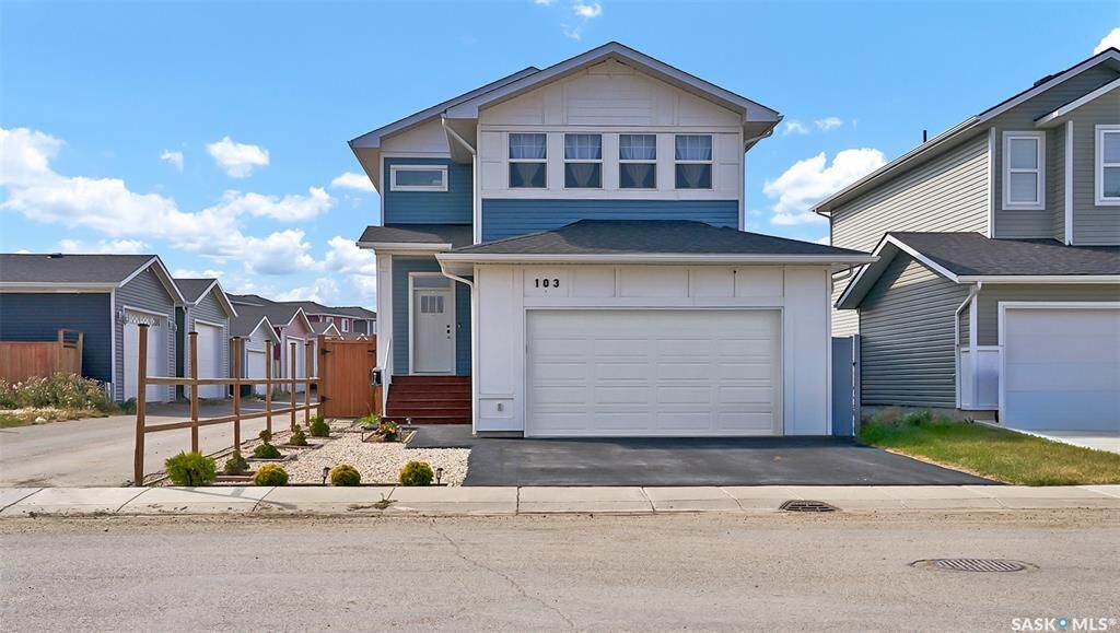 Property Photo:  103 Stromberg Crescent  SK S7L 7C4 