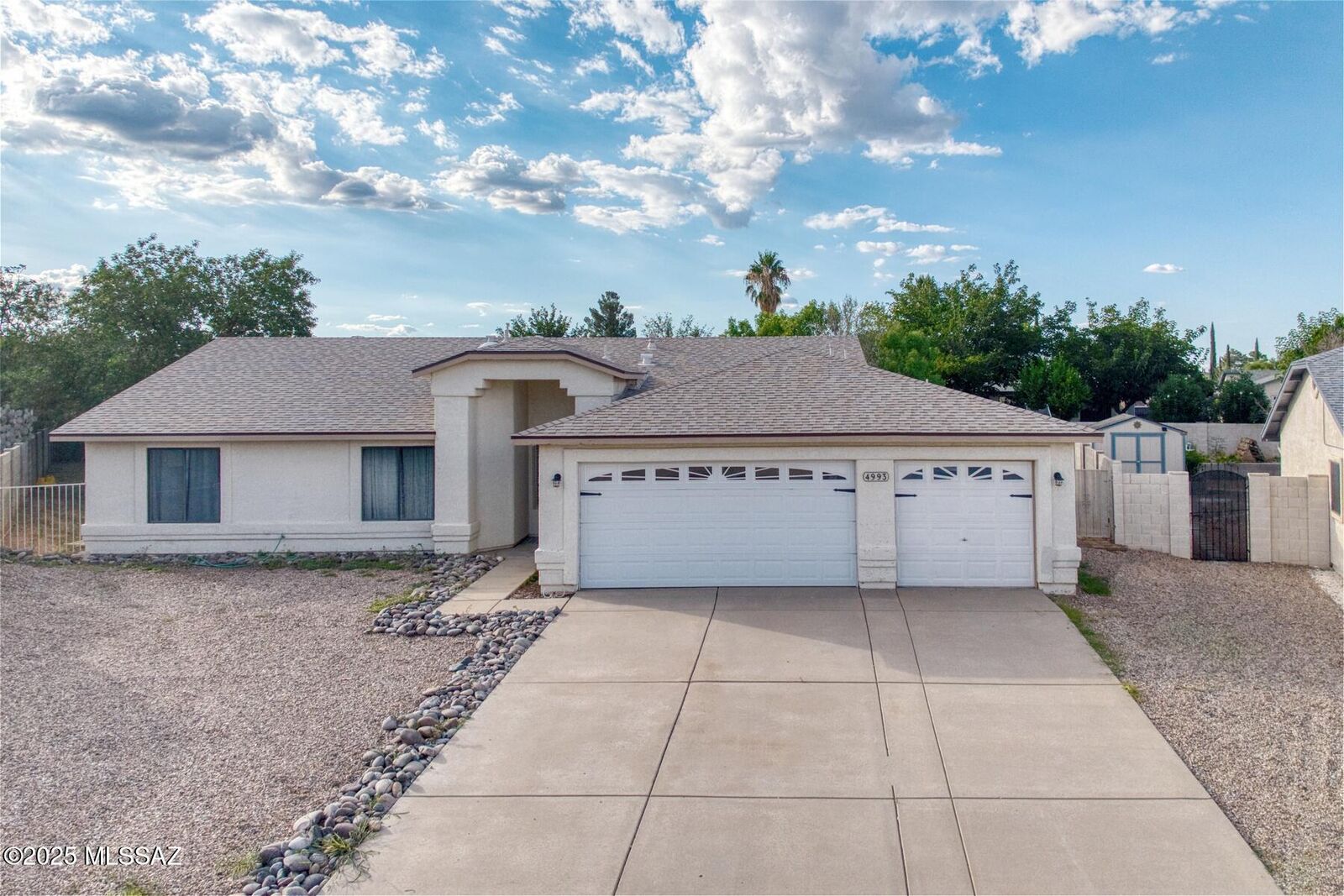Property Photo:  4993 E Santiago Court  AZ 85635 
