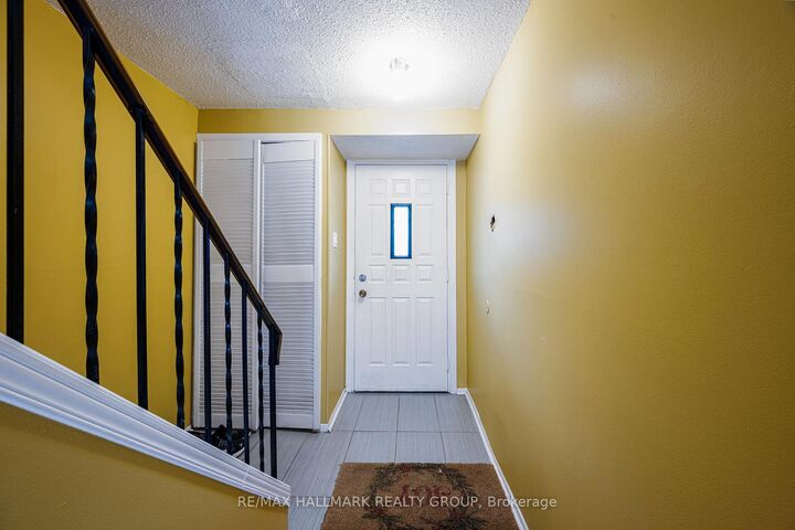Property Photo:  1478 H Heatherington Road  ON K1V 6S1 