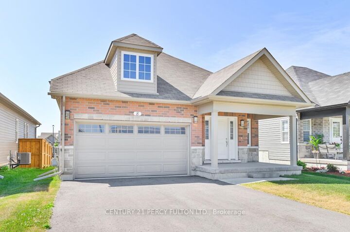 Property Photo:  8 Braeburn Street  ON K0K 1H0 