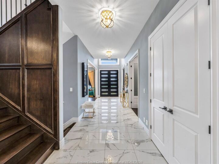 Photo de la propriété: 1269 Campana Crescent ON N8L 0K2