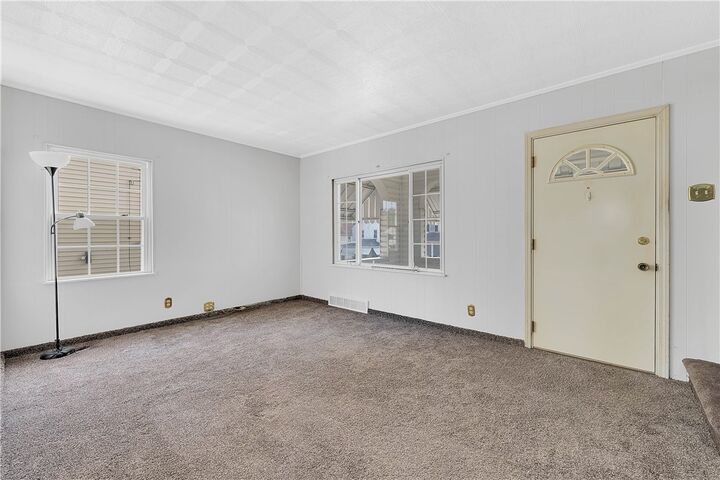 Property Photo: 1608 Davidson Street PA 15001