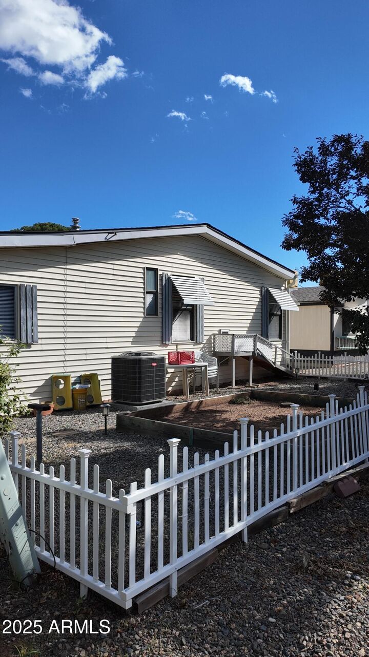 Property Photo:  7901 E State Rte 69 --  AZ 86314 