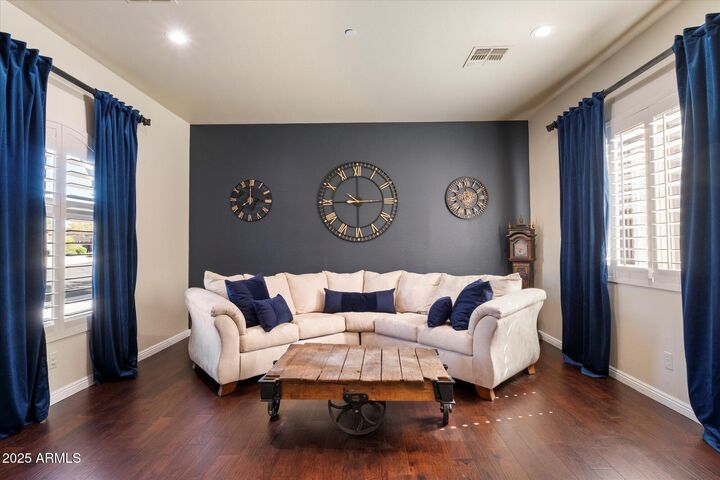 Property Photo: 23007 N 38th Way AZ 85050