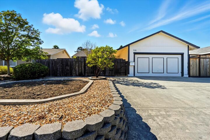 Property Photo:  1140 Emily Avenue  CA 94928 