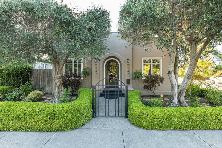 747 Seymour Street  Napa CA 94559 photo