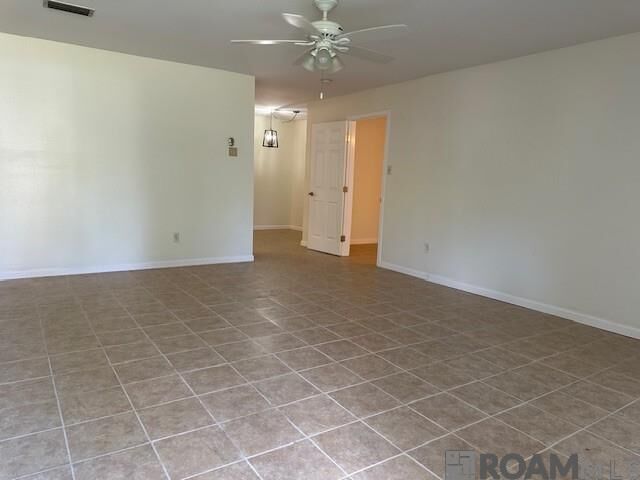 Property Photo: 2312 Jerlyn Dr LA 70726
