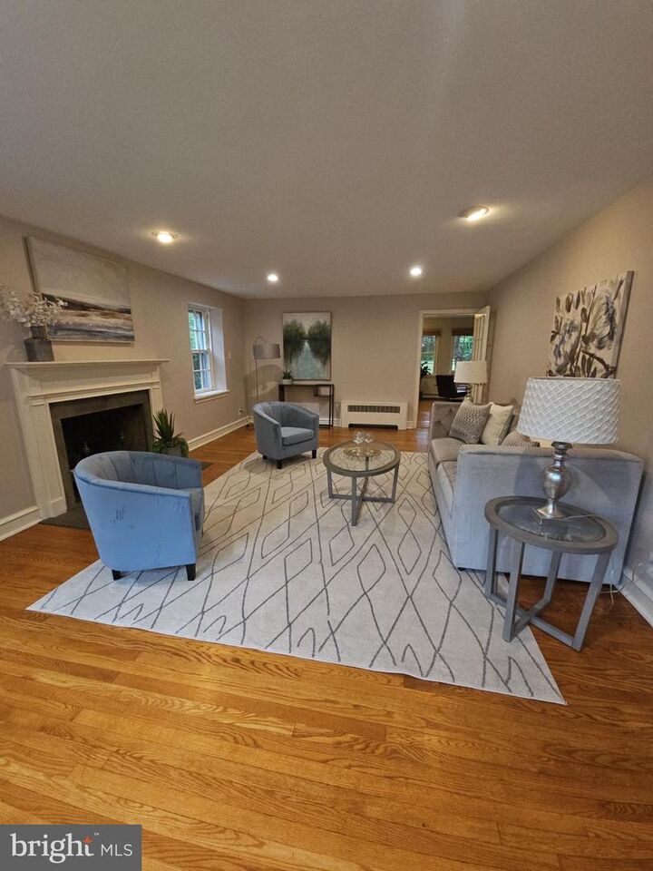 Property Photo:  615 Mulford Road  PA 19095 