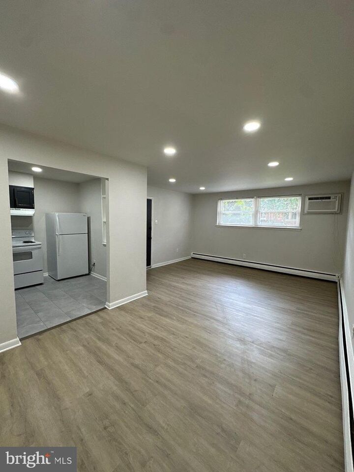 Property Photo:  521 Martin Street A1  PA 19128 