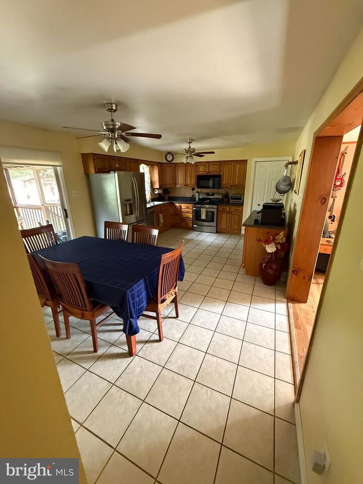 Property Photo:  1 Glen Road  NJ 08505 