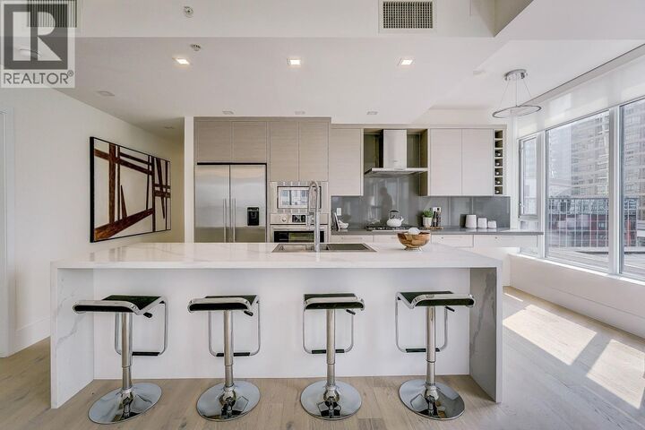 Property Photo:  1211 Melville Street 903  BC V6E 0A7 
