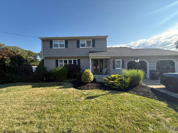 106 Devon Lane  South Plainfield NJ 07080 photo