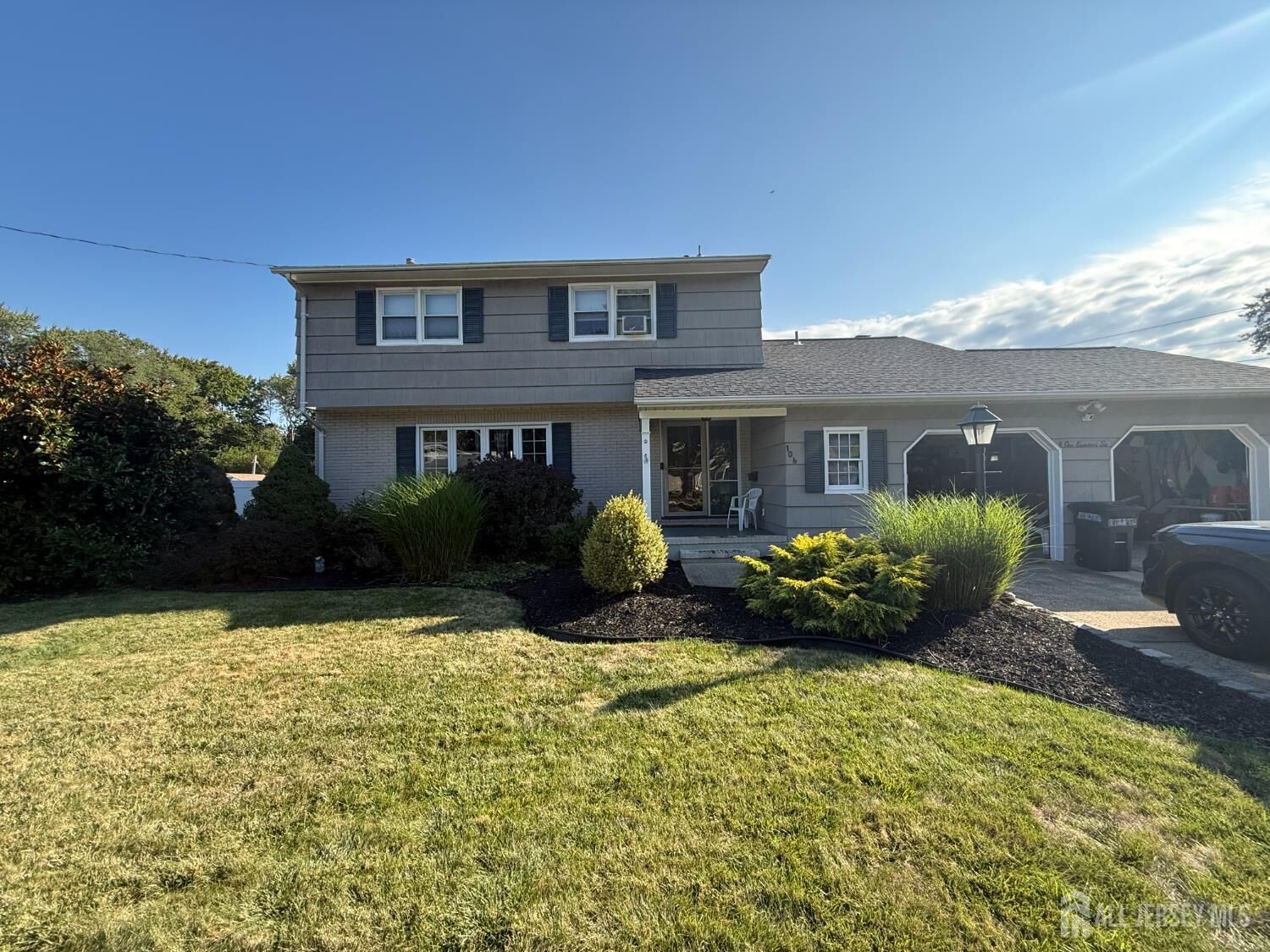 Property Photo:  106 Devon Lane  NJ 07080 