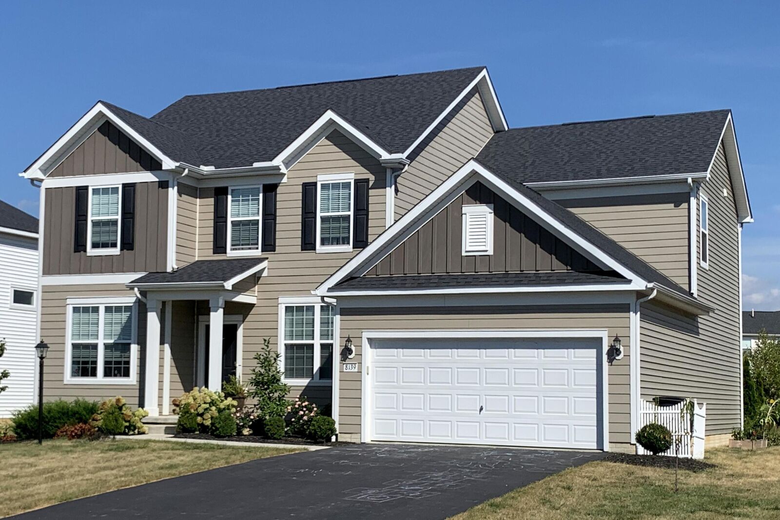 Property Photo: 8139 Comstock NW Terrace OH 43147