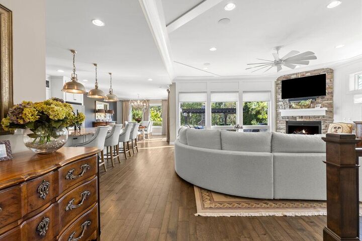 Property Photo:  1462 Lovingston Way  OH 43074