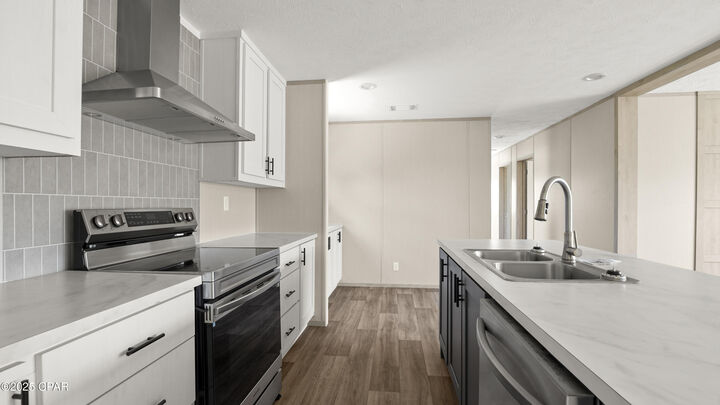 Property Photo:  605 Tate Drive  FL 32404 