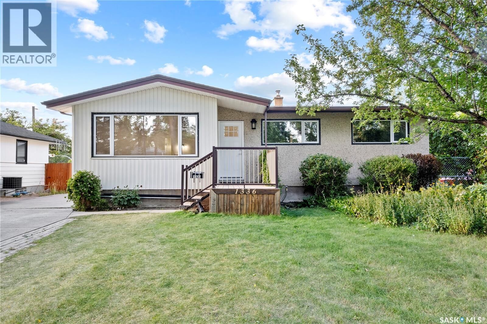 Property Photo:  1336 McNiven Avenue  SK S4S 3X8 