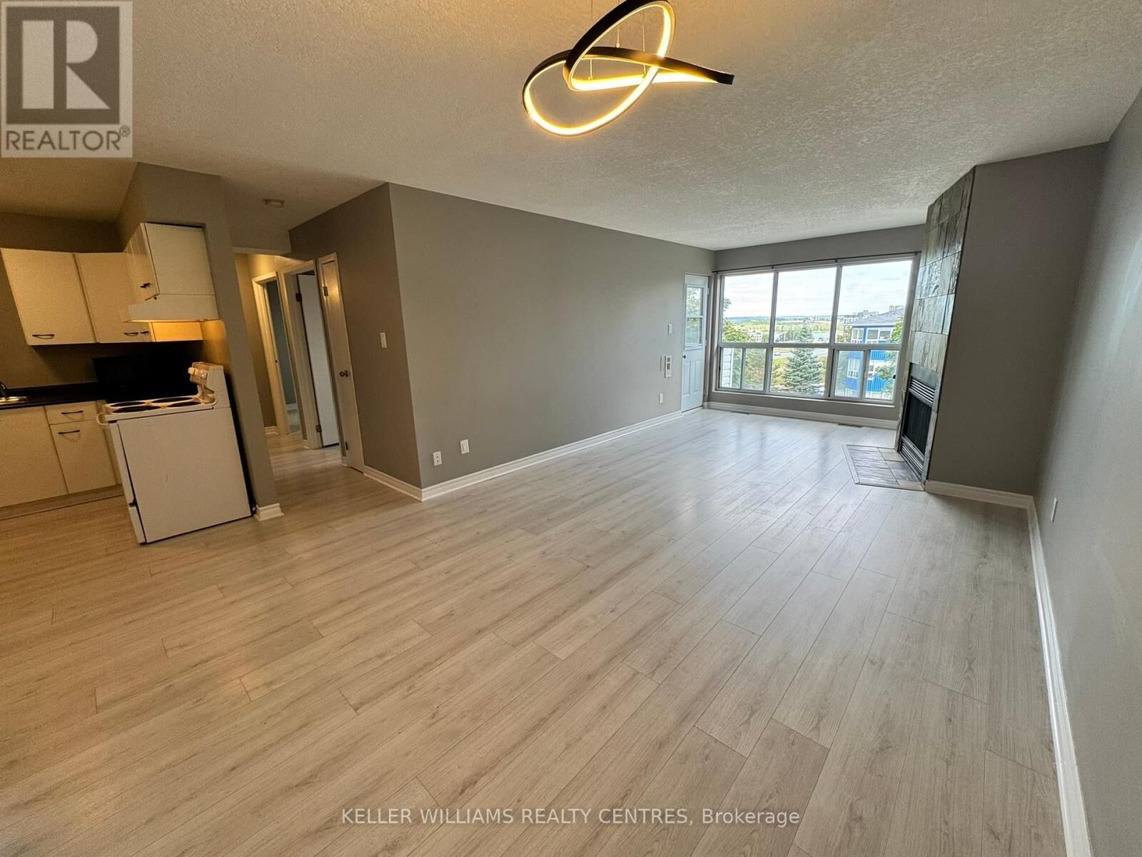 Photo de la propriété: 126 Bell Farm Road 414 ON L4M 6J3