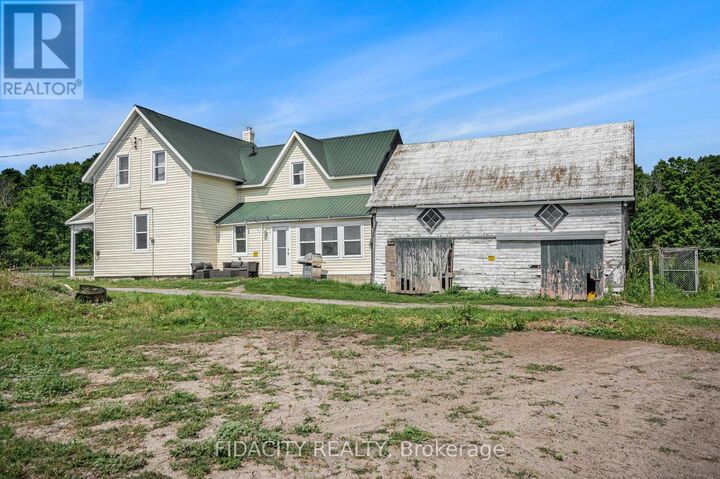 Photo de la propriété: 5046 Carp Road ON K0A 2H0