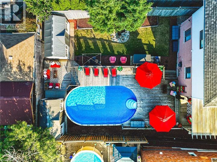 Property Photo:  176 Highland Road West  ON L8J 2S6 
