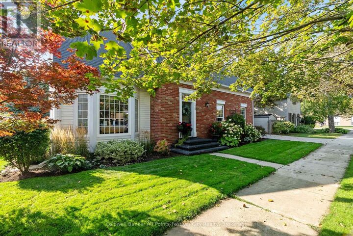 Property Photo:  122 Warren Street Northwest  ON N7A 3W4 