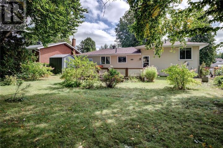 Property Photo: 1830 Courtland Drive ON P3A 1J8