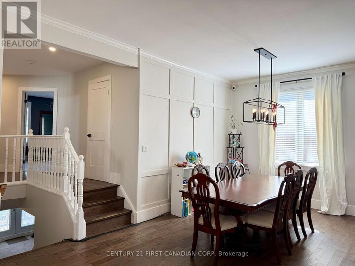 Property Photo:  413 Ambleside Drive  ON N6G 4X9 