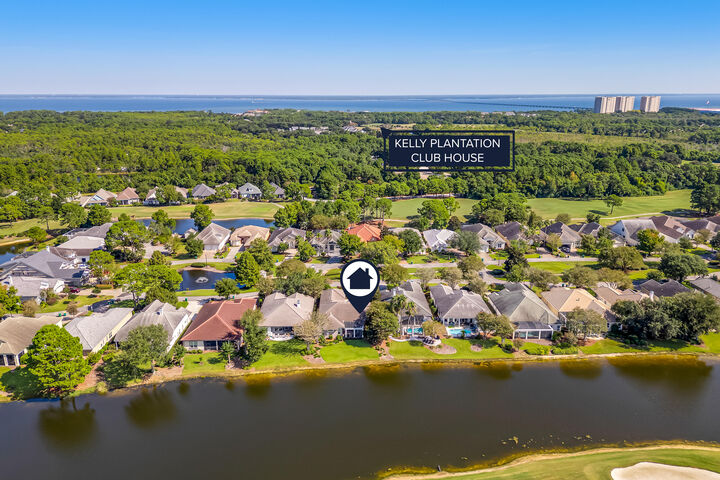 Property Photo:  4318 Carriage Lane  FL 32541 