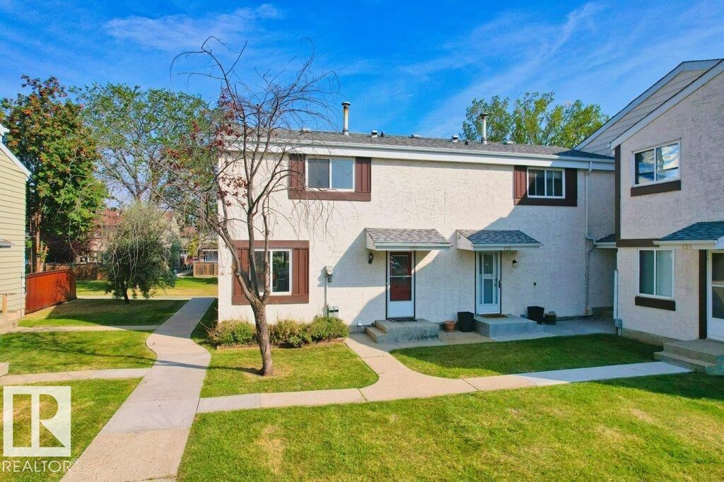 Property Photo:  122 Primrose Gardens Gardens NW  AB T5T 0R1 