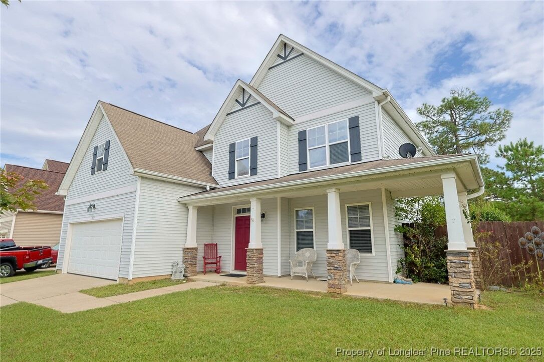 Property Photo:  