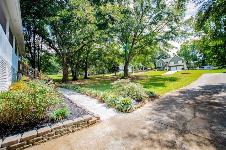 Property Photo:  58 Riverchase Drive  GA 30180 
