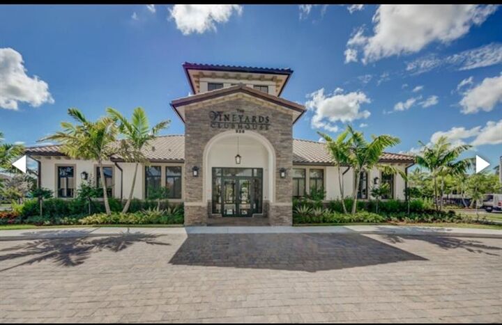 Property Photo:  178 SE 33rd Ter  FL 33033 