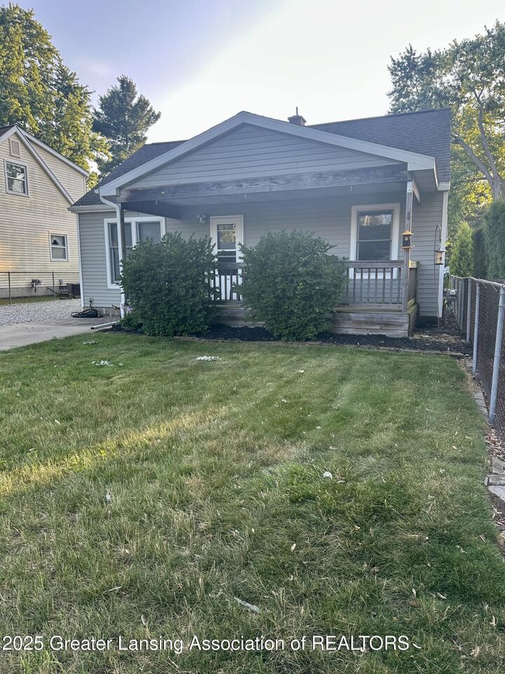 Property Photo:  215 Winifred Avenue  MI 48917 