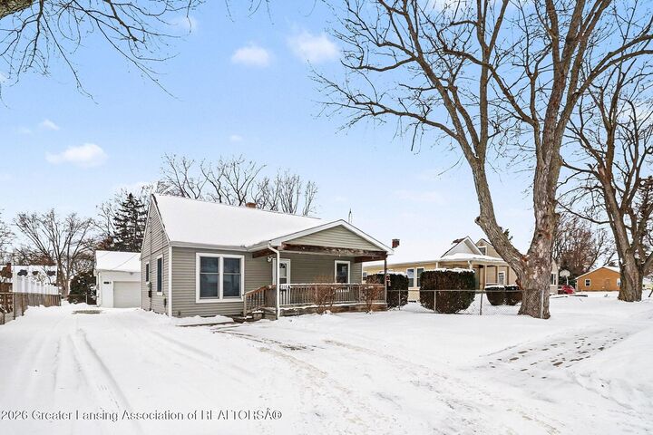 Property Photo: 215 Winifred Avenue MI 48917
