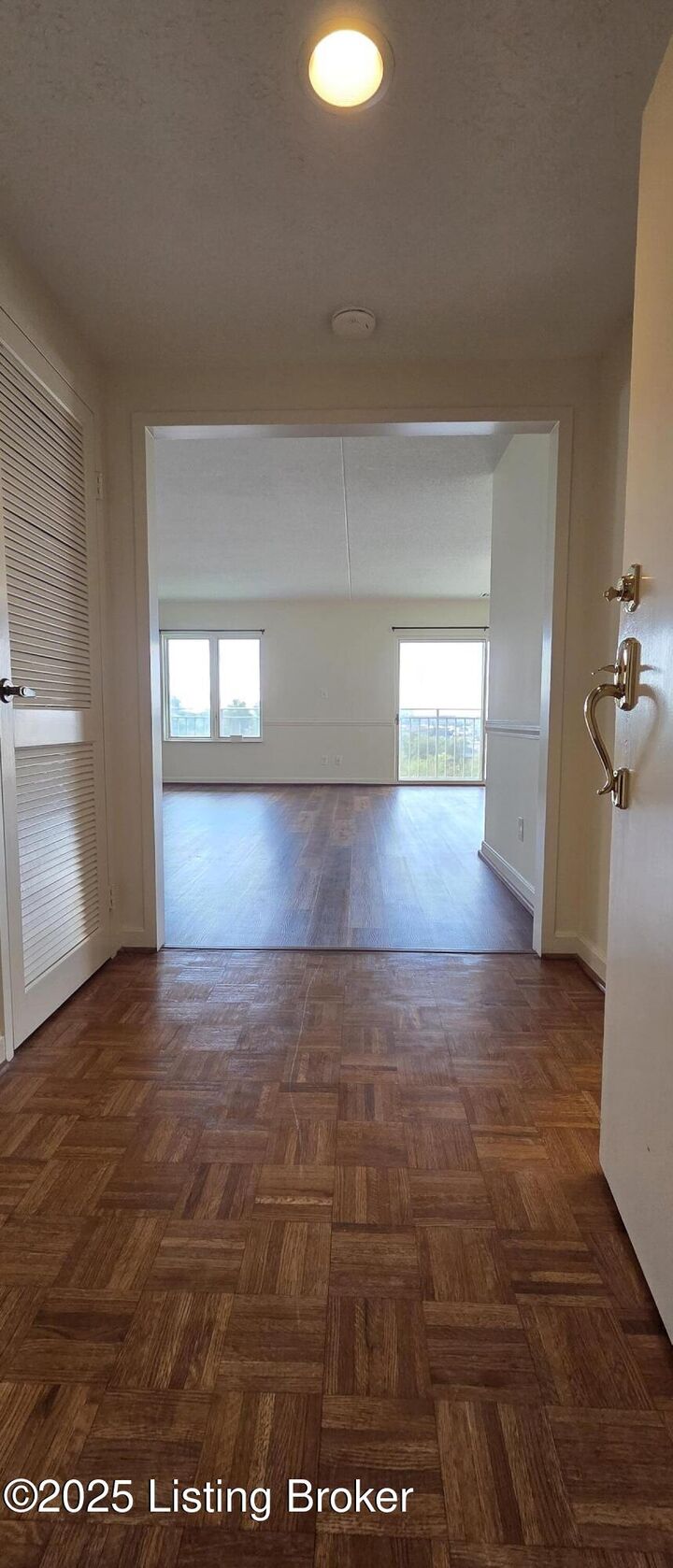 Property Photo: 5100 US Highway 42 Apt 911 KY 40241