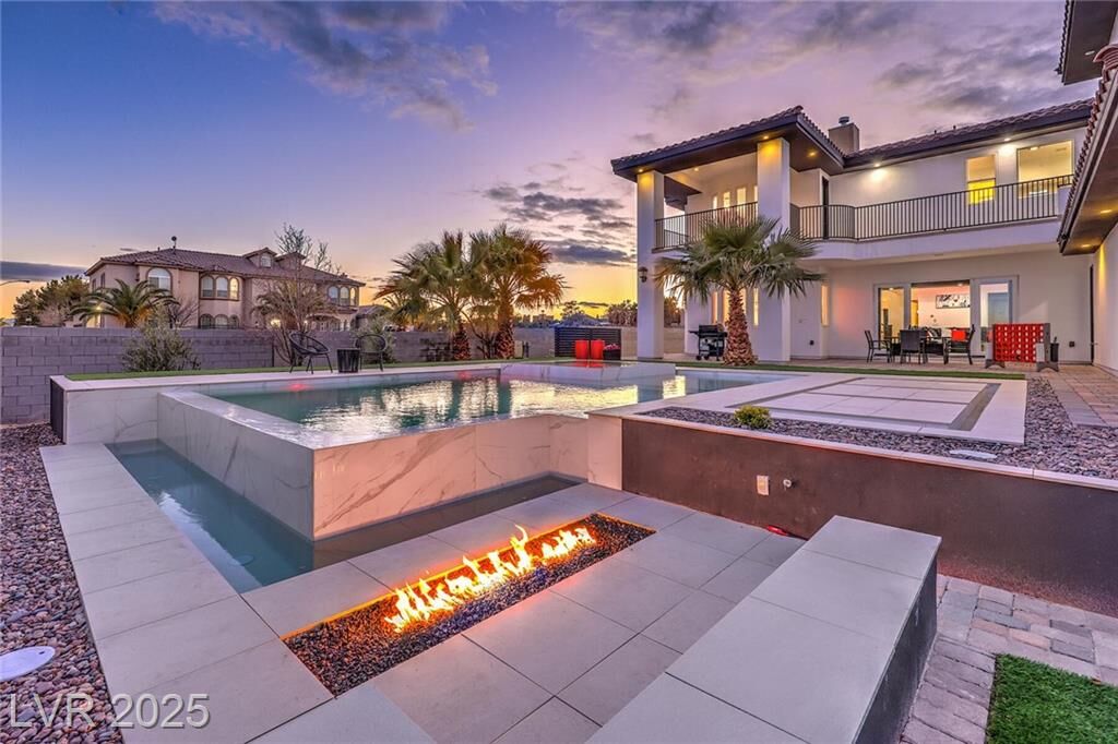 Property Photo:  282 East Maulding Avenue  NV 89123 