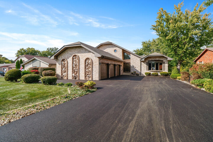 1695 Sunnyslope Drive  Crown Point IN 46307 photo