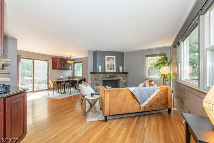 Property Photo:  31 E Reid Pl  NJ 07044 