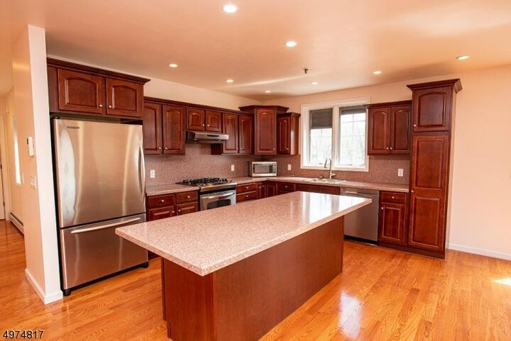 Property Photo: 160 Franklin Ave 3 NJ 07110