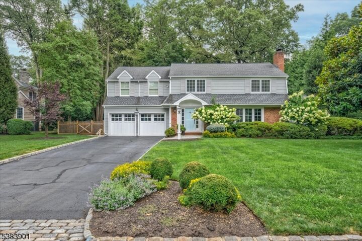 Property Photo:  11 Dellwood Ave  NJ 07928 