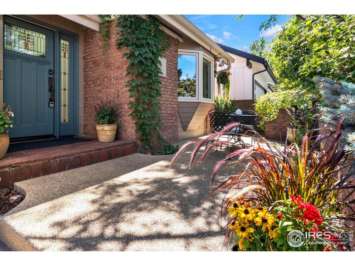 Property Photo: 7134 Cedarwood Cir CO 80301